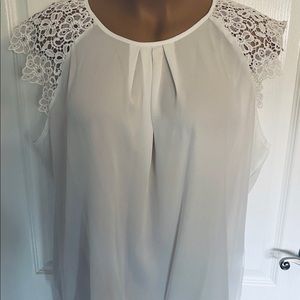 Lace pleated Top